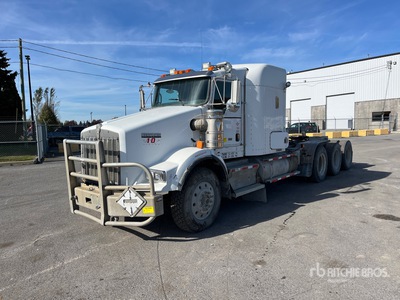2009 Kenworth T800 8x6 Tri/A Sleeper Truck Tractor