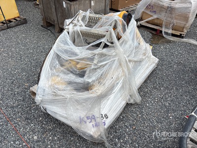 Quantity of (1) Pallets of Contractor Supplies Varios, tienda, almacen, consumidor