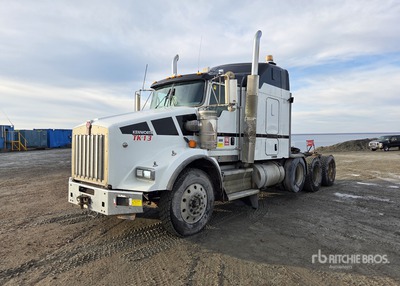 2012 Kenworth T800 8x6 Sleeper Truck Tractor