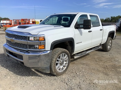 2019 Chevrolet Silverado 2500HD 4x4 Crew Cab بيك اب
