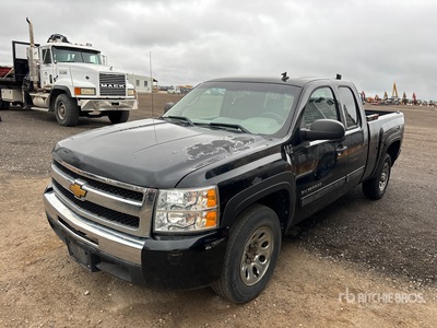 2011 Chevrolet Silverado 1500 4x2 Extended Cab Pickup