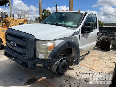 2015 Ford F-550 XL 4x2 Cab and Chassis (Inoperable)