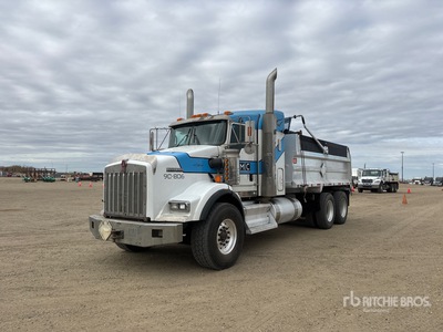 2012 Kenworth T800 6x4 Sleeper T/A Dump Truck