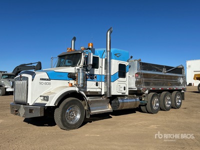 2012 Kenworth T800 8x6 Sleeper Camion à benne basculante Tri/E