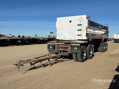 2010 Trojan 26 ft Quad/A Turntable Pup مقطورة للتفريغ الخلفي