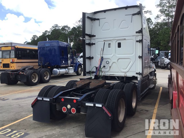 CAMIóN CAMAROTE 2016 FREIGHTLINER