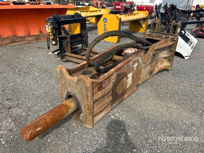 NKP GH-15 Hydraulic Breaker