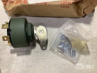 (58) Augusta Engine 000 545 38 13 Ignition Lock Switches