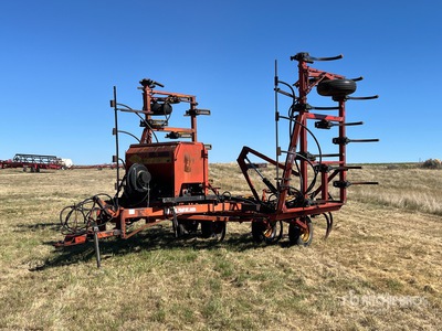 Morris CP-631 33 ft Cultivator