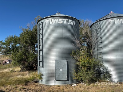 Twister +/- 2700 bu 6 Ring Grain Bin