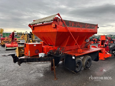 1993 Larochelle SC400 FMA T/A 9 Ft Salt Spreader