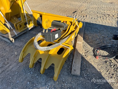 2025 Elephant Attachments THUMB20-25H 30-E 29 in Excavator Thumb (Unused)