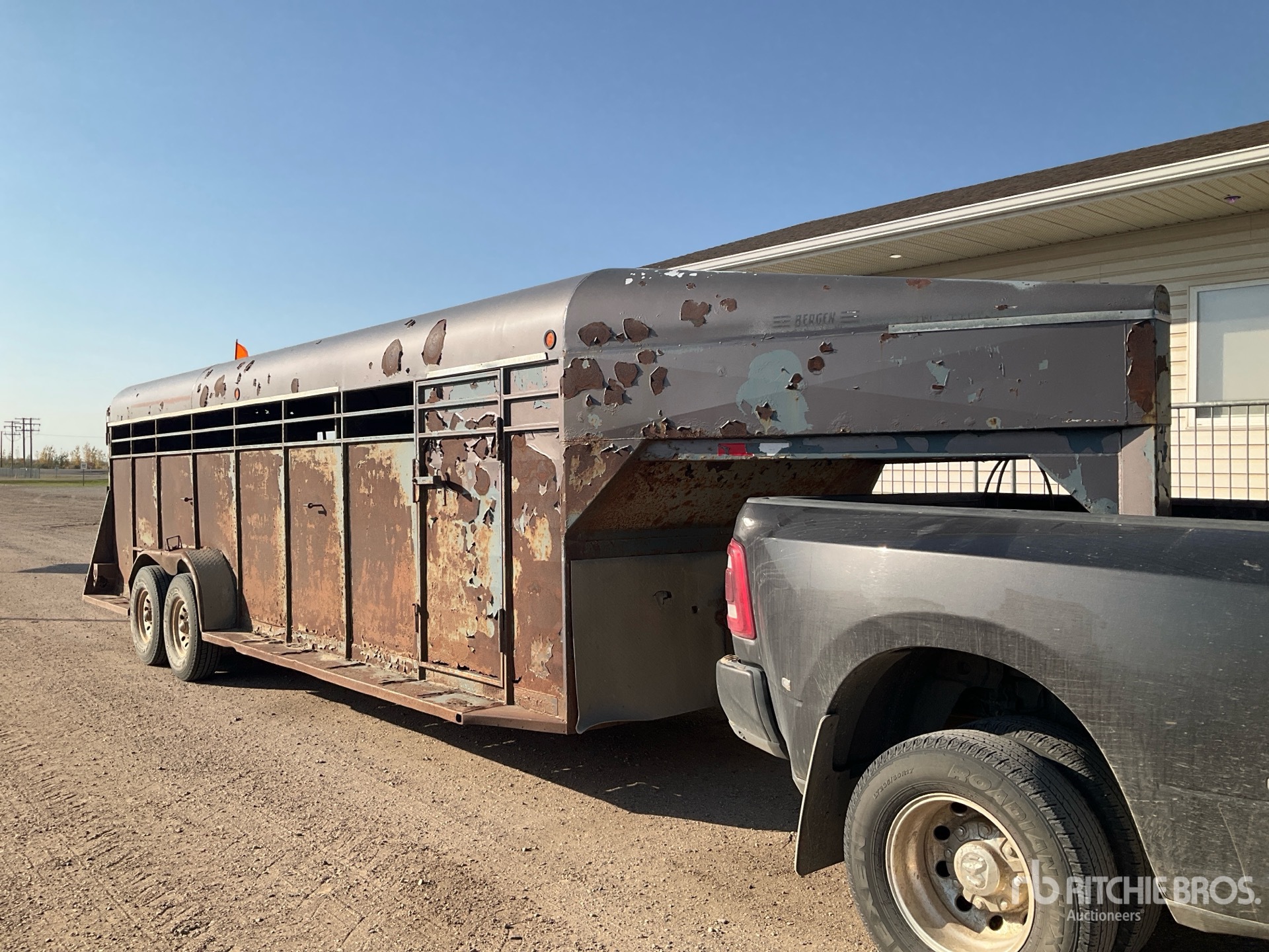 Bergen 28 ft Livestock Trailer