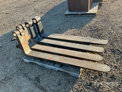 Quantity of (2) 60 in Sets of Fork Tines Accessori per pala gommata - Fits Wheel Loader