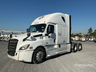 2019 Freightliner Cascadia 126 6x4 T/A Sleeper Truck Tractor