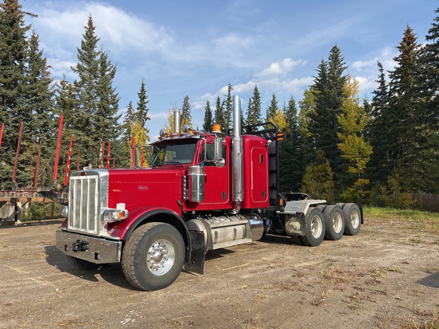 2025 Peterbilt 389 8x6 Heavy Haul Tri/A Sleeper Truck Tractor
