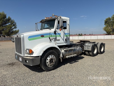2014 Peterbilt 365 LNG 6x4 Day Cab Prime Mover