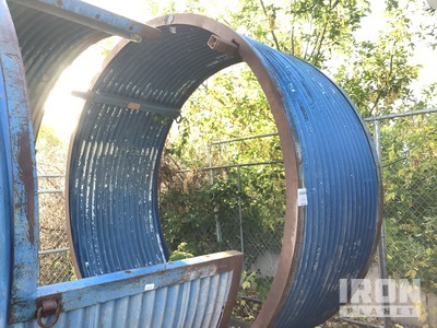 GME 4 ft 2 in x 10 ft 3 in Round Manhole Box