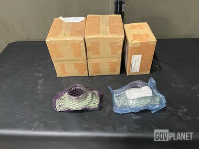(7) 7010055 Vehicular Yoke Universal Joints
