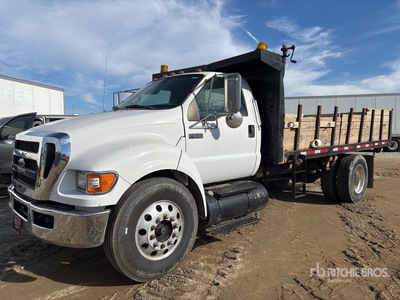 2008 Ford F-650 4x2 Camion à Plateau