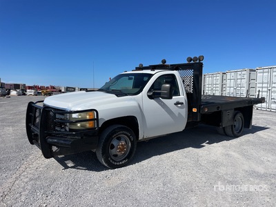 2010 Chevrolet Silverado 3500HD 4x4 Flatbed Truck (Inoperable)