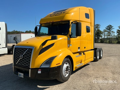 2022 Volvo VNL760 6x4 Sleeper Truck Tractor