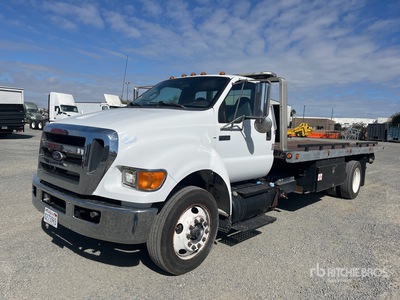 2011 Ford F-750 4x2 Rollback Truck