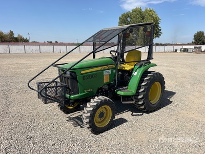 John Deere 3032E 4WD Utility Tractor