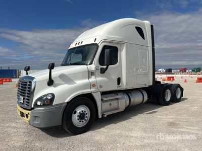 2020 Freightliner Cascadia 125 6x4 T/A Sleeper Truck Tractor