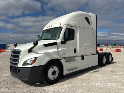 2022 Freightliner Cascadia 126 6x4 T/A Sleeper Truck Tractor
