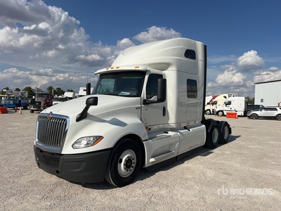 2020 International LT625 6x4 Cabina con cuccetta per trattore stradale