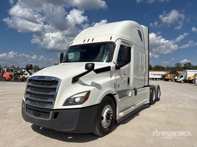 2022 Freightliner Cascadia 126 6x4 Sleeper Truck Tractor