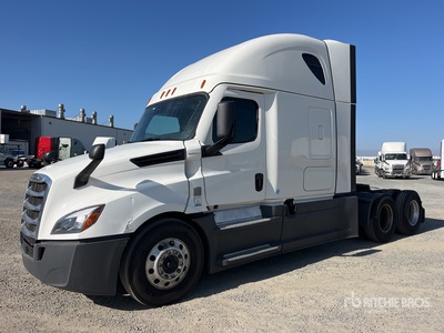 2022 Freightliner Cascadia 126 6x4 T/A Sleeper Truck Tractor
