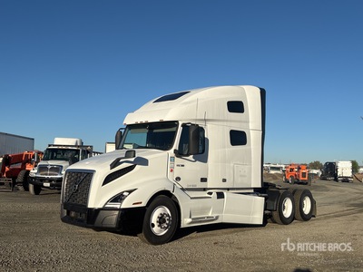 2022 Volvo VNL64760 6x4 Cabeza Tractora Cabina Dormitorio