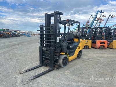2008 Komatsu FG32SHT-16 5150 lb Cushion Tire Forklift
