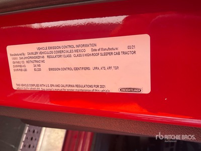 2022 Freightliner Cascadia 126 تراكتور شاحنة كابينة النوم (ثنائية المحور)