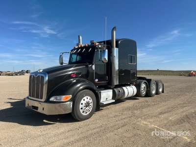 2014 Peterbilt 386 8x4 Ciągnik siodłowy z kabiną sypialną Tri/A