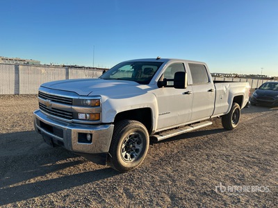 2015 Chevrolet 3500 HD LT 4x4 Crew Cab Pickup