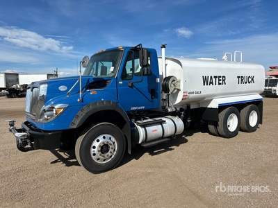 2018 International 7600 4000 gal 6x4 Water Truck