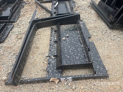 2025 GIYI GY-DHC Skid Steer Forks (Unused)