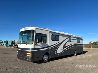 2002 Freightliner Fleetwood Samochód z częścią mieszkalną