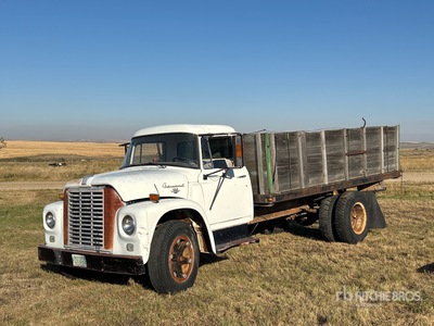 International Loadstar 1600 4x2 Getreidetransporter