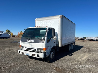 2000 Isuzu NQR 4x2 Van Truck (Inoperable)