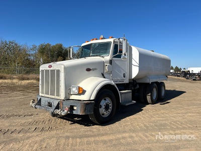 2007 Peterbilt 378 4000 gal 6x4 Water Truck