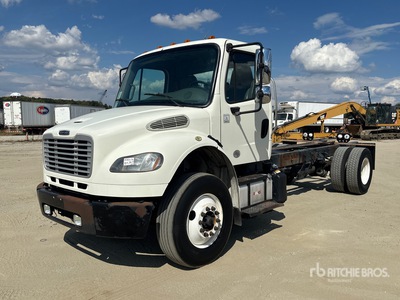 2016 Freightliner M2 106 4x2 Cab & Chassis