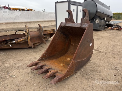 IMAC 42 in Q/C Digging Excavator Bucket - Fits Komatsu 300