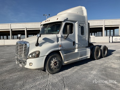 2020 Freightliner Cascadia 125 6x4 Tractocamion con Dormitorio / Ciągnik siodłowy T/A z kabiną sypialną
