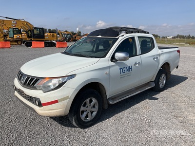 2017 Mitsubishi L200 4x4 Crew Cab Camioneta / Pickup