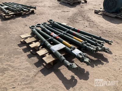 (4) HDT Expeditionary 106901 FMTV Tow Bars