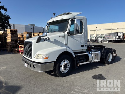 2015 Volvo VNM 6x4 T/A Day Cab Truck Tractor